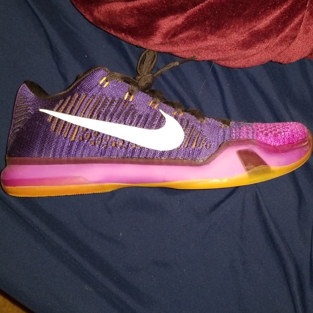 Kobe 10s